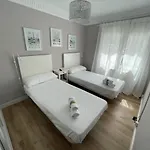 Alameda Center Apartment *